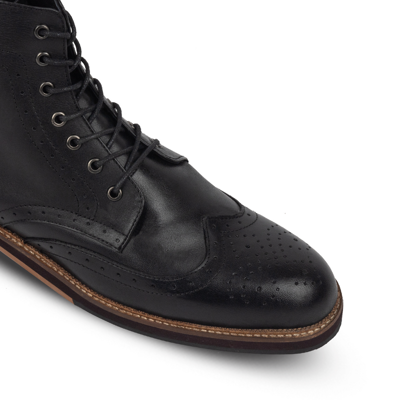 Neo Brogues Boots Black