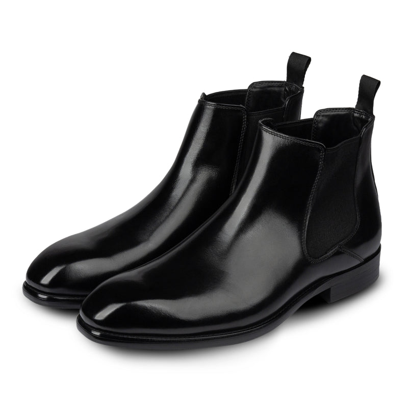 Conrad Chelsea Boots Black