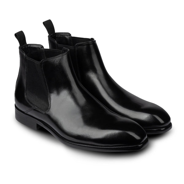 Conrad Chelsea Boots Black