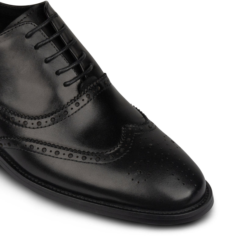 Damian Wingtip Black