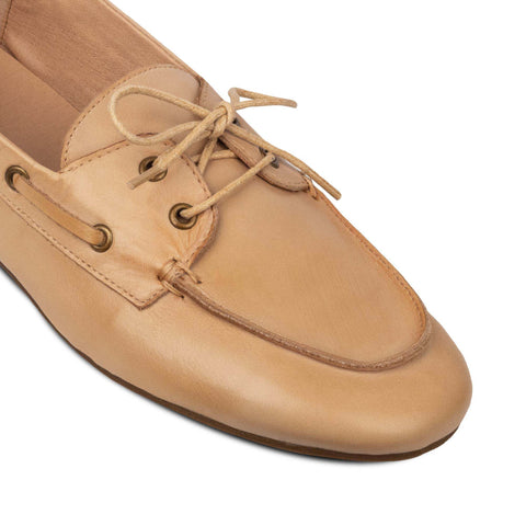 Sona Boat Shoes Cream