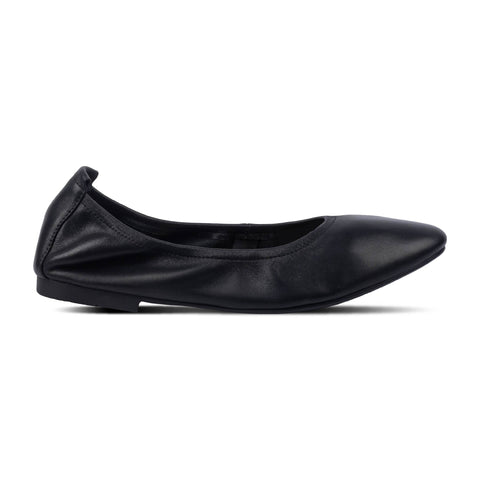Lacy Classic Flats Black