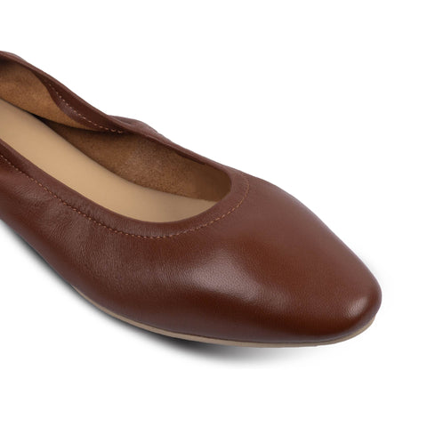 Lacy Classic Flats Brown