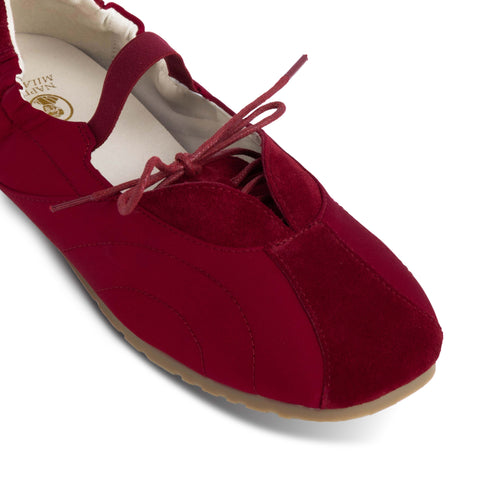 Gail Dainty Red