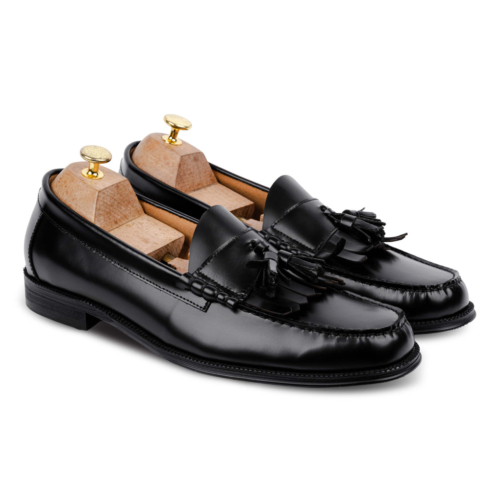 Luther Tassel Black